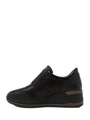 Scarpe con strappi Nero Valleverde
