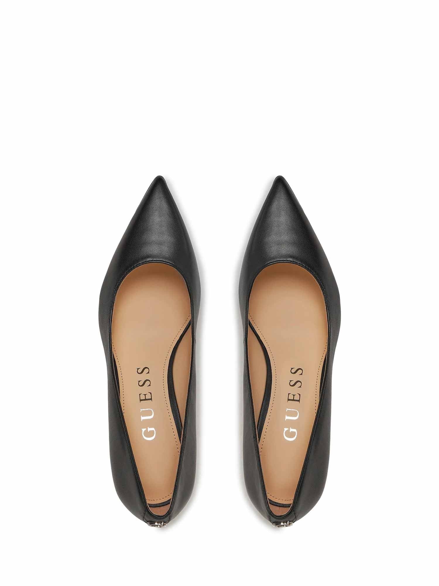 Decolleté Nero Guess