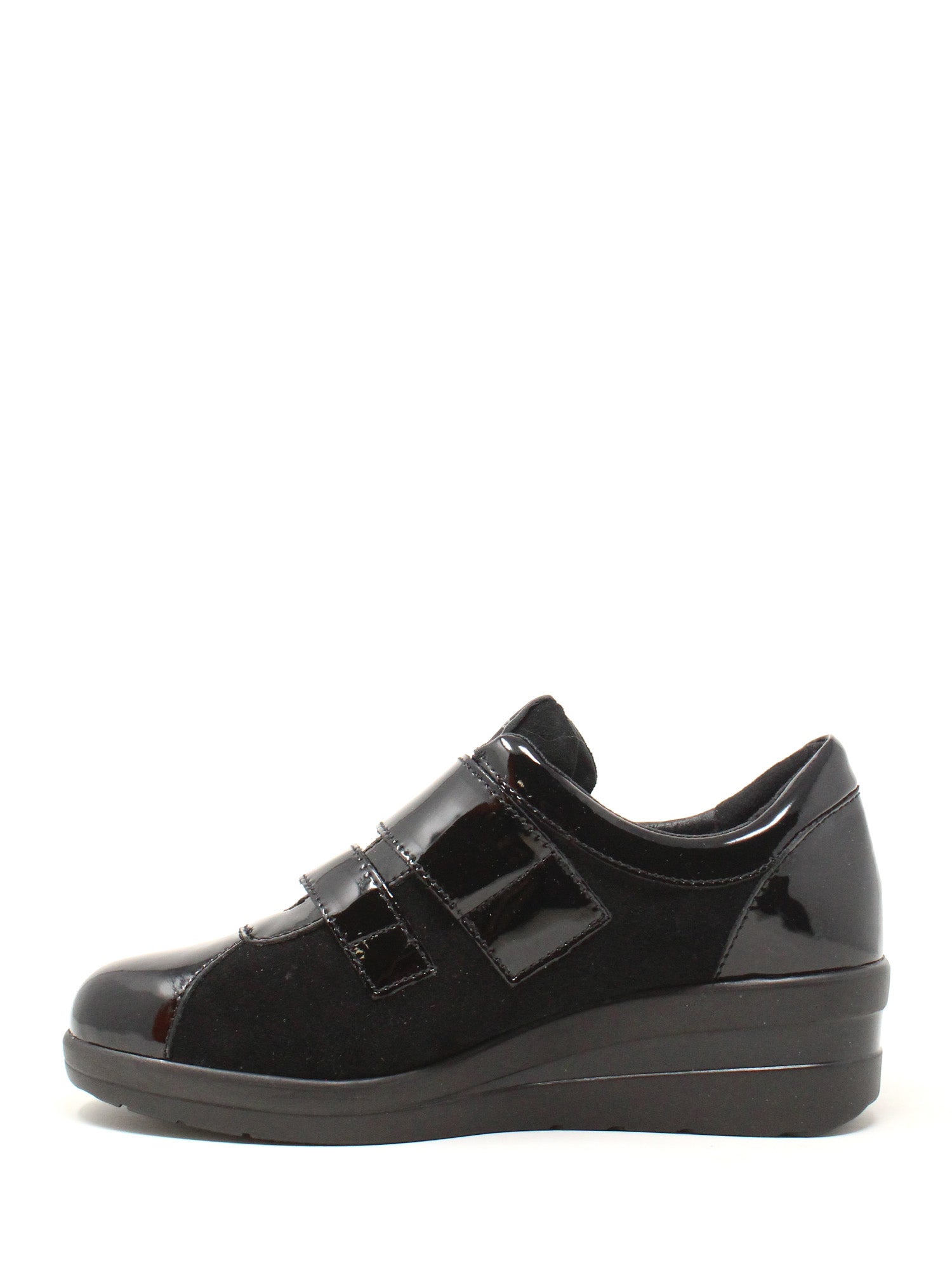 Scarpe con strappi Nero Valleverde