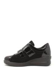 Scarpe con strappi Nero Valleverde
