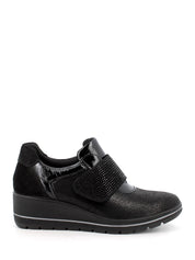 Scarpe con strappi Nero Enval
