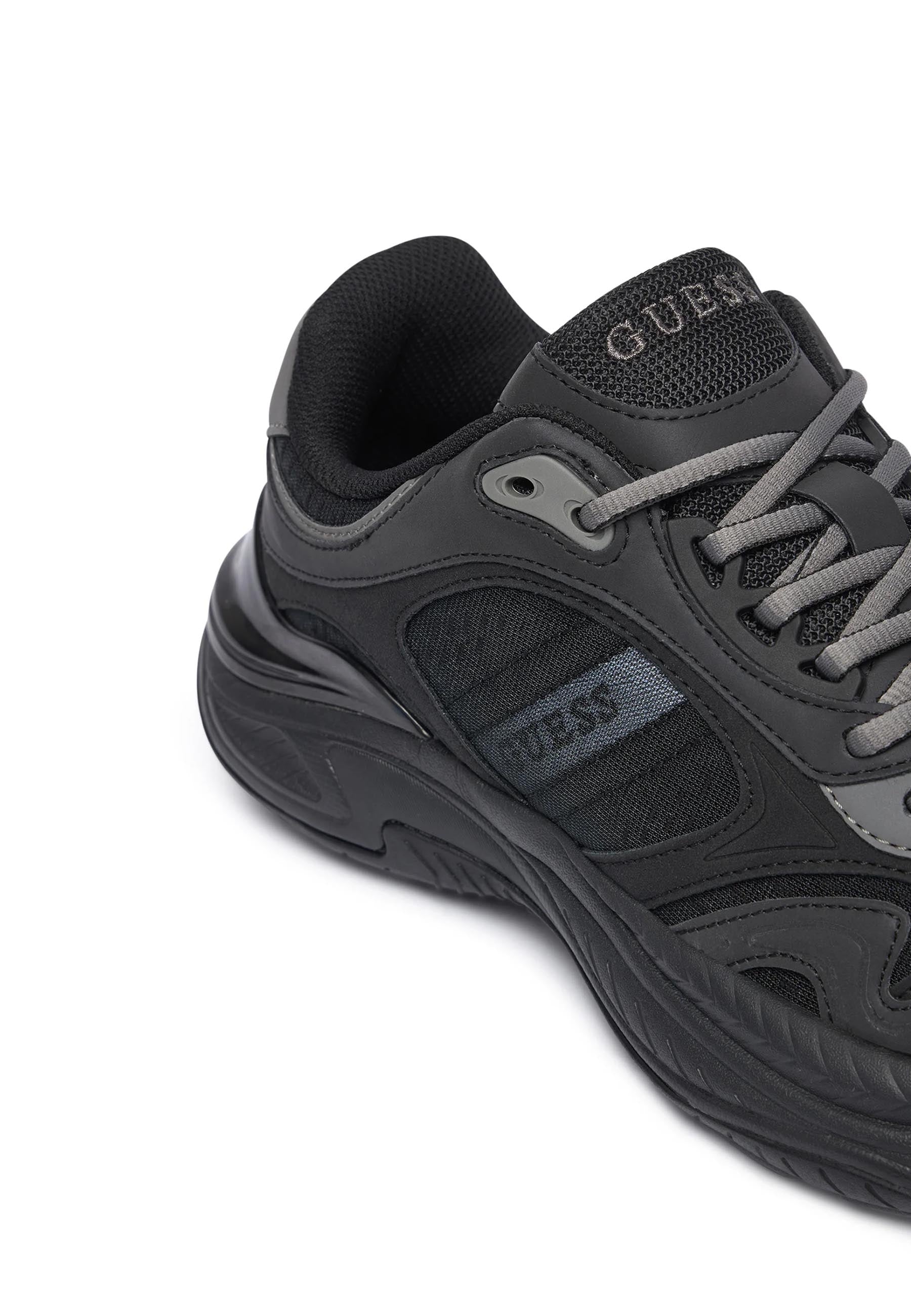 Sneakers Nero Guess