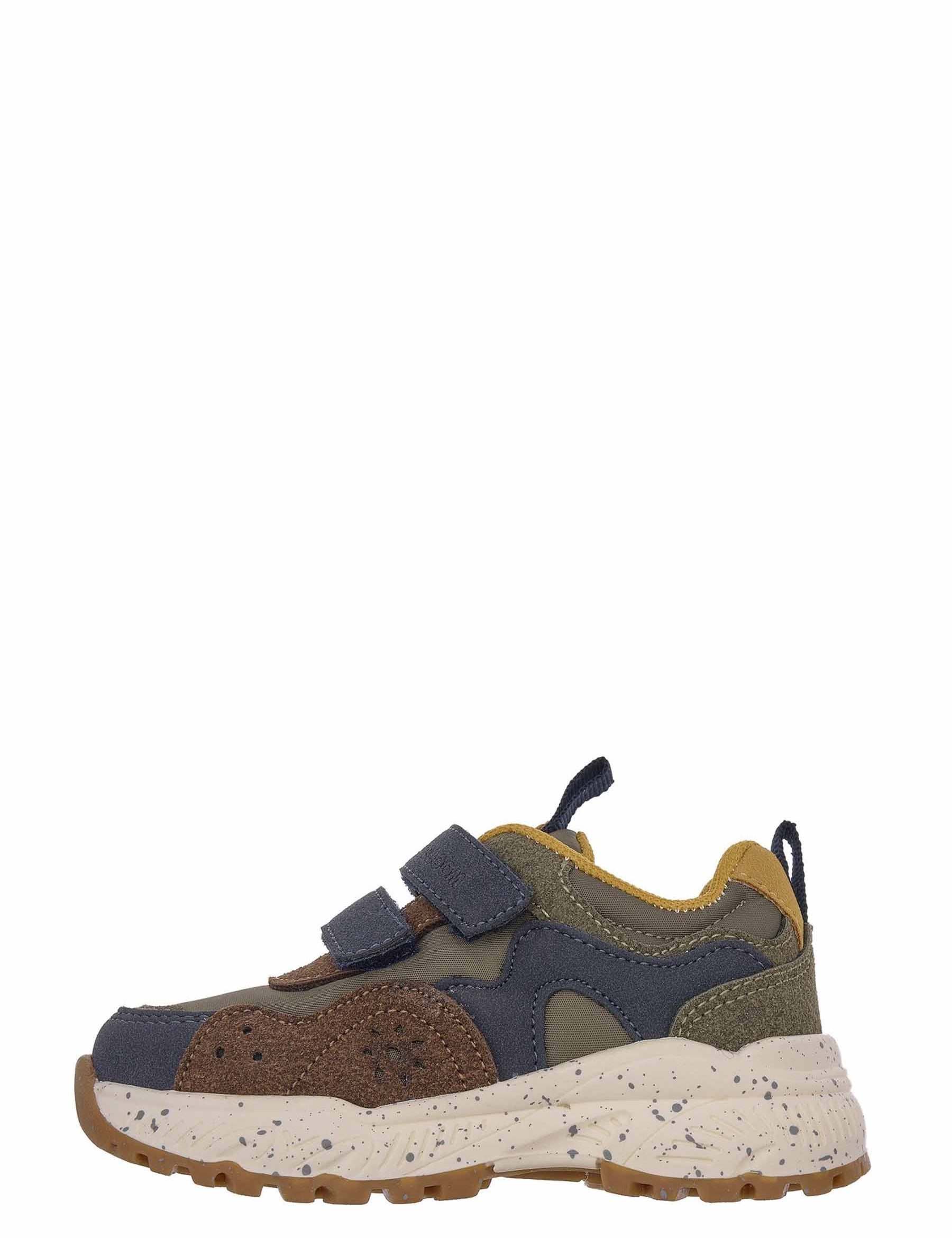 Scarpe con strappi Verde Chicco