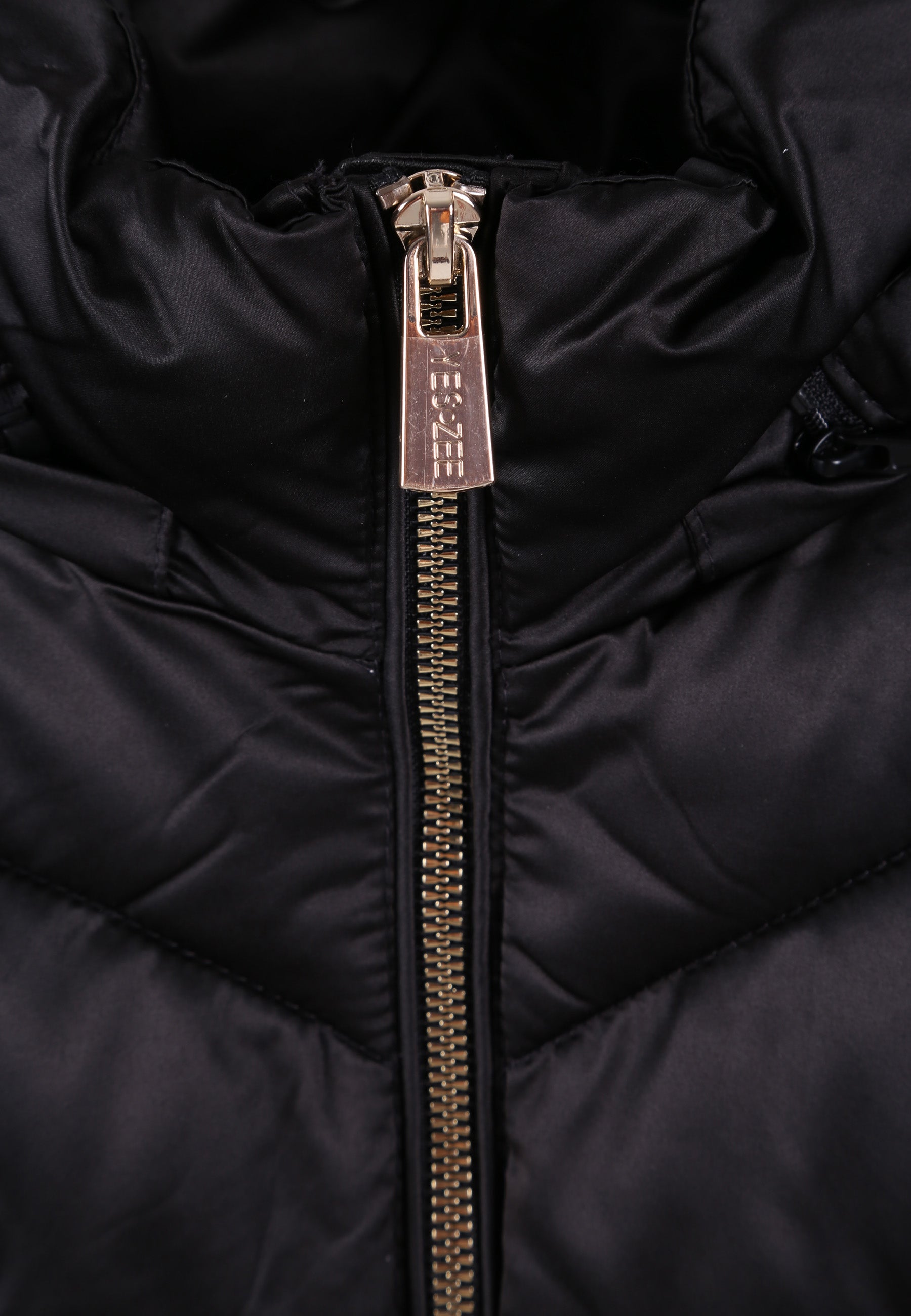 Piumini Nero Yes-zee