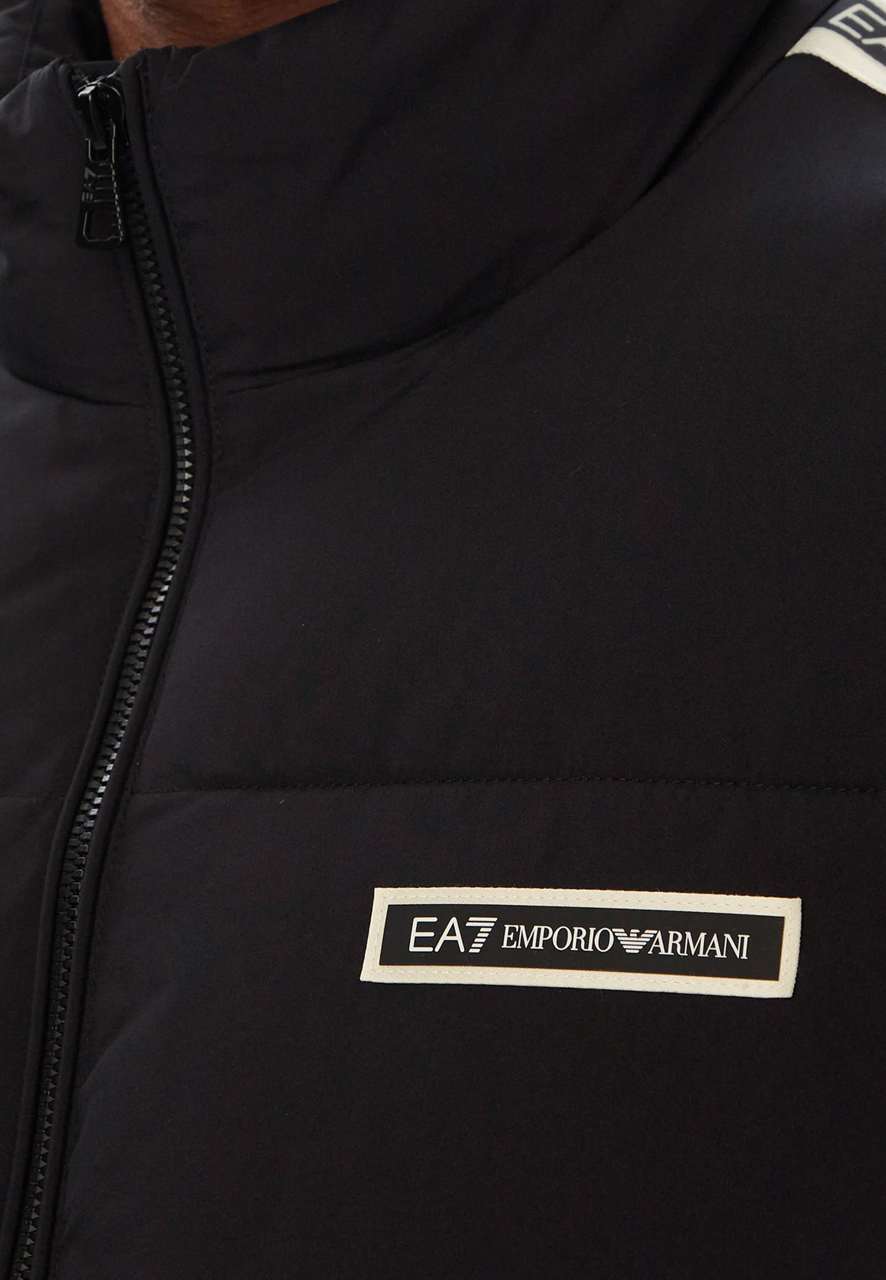 Piumini Nero Ea7 Emporio Armani
