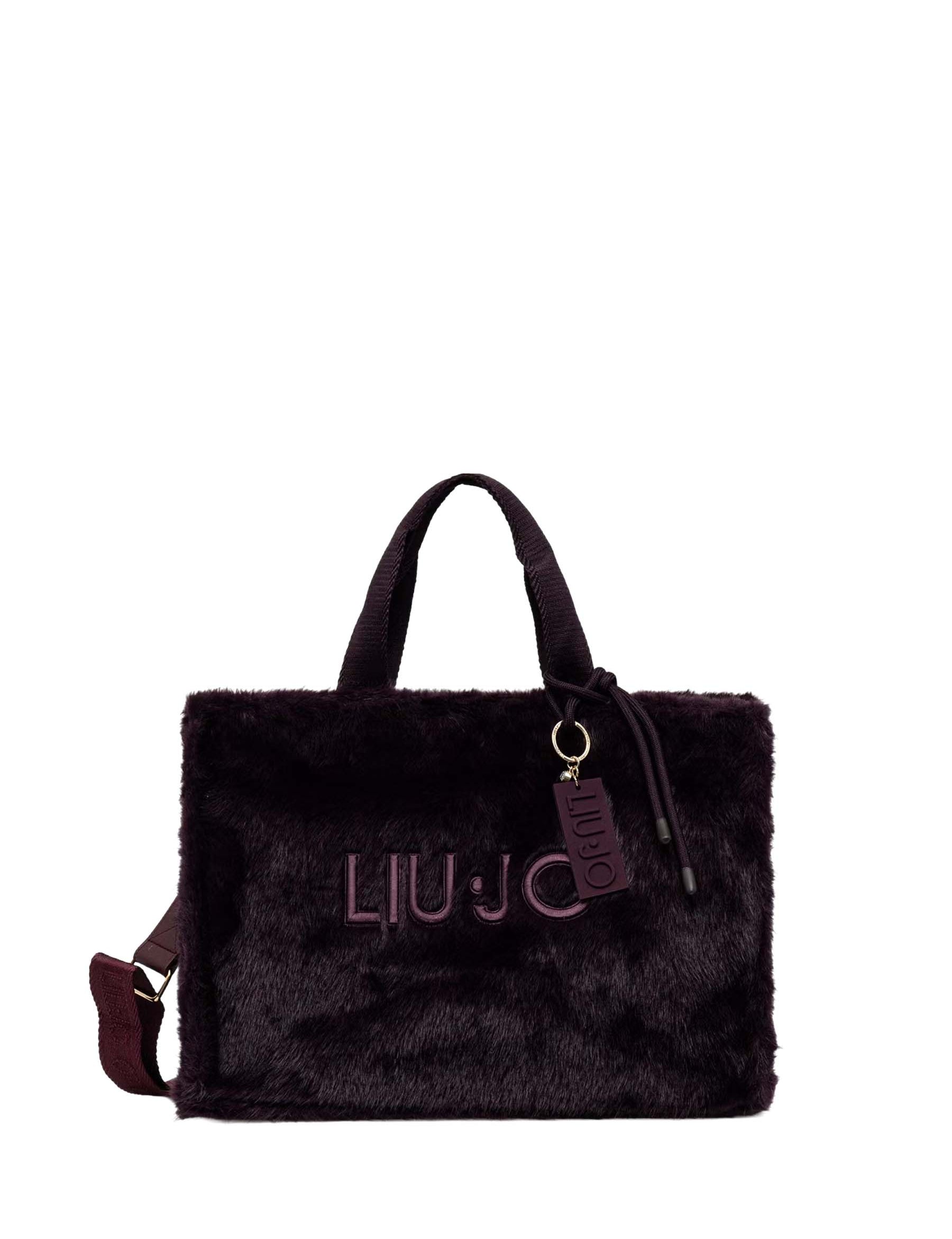 Shopper Viola Liu-jo
