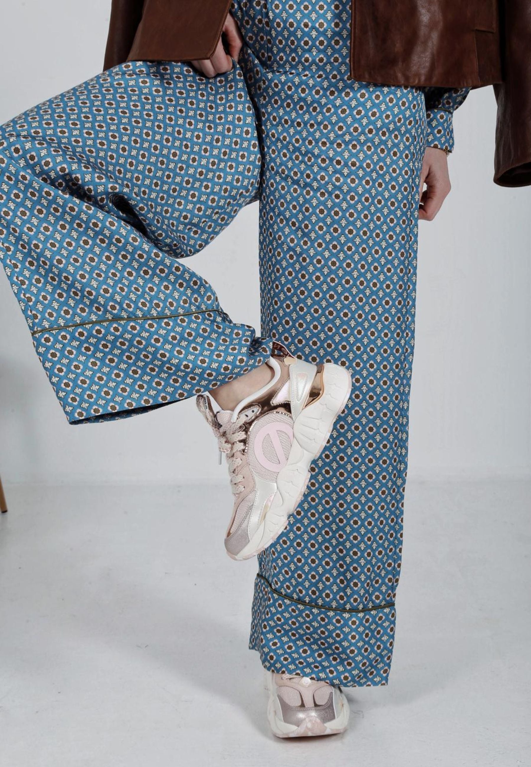 Iblues Pantaloni Donna | 2617131181200