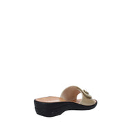 Sandali con strappi Beige Susimoda