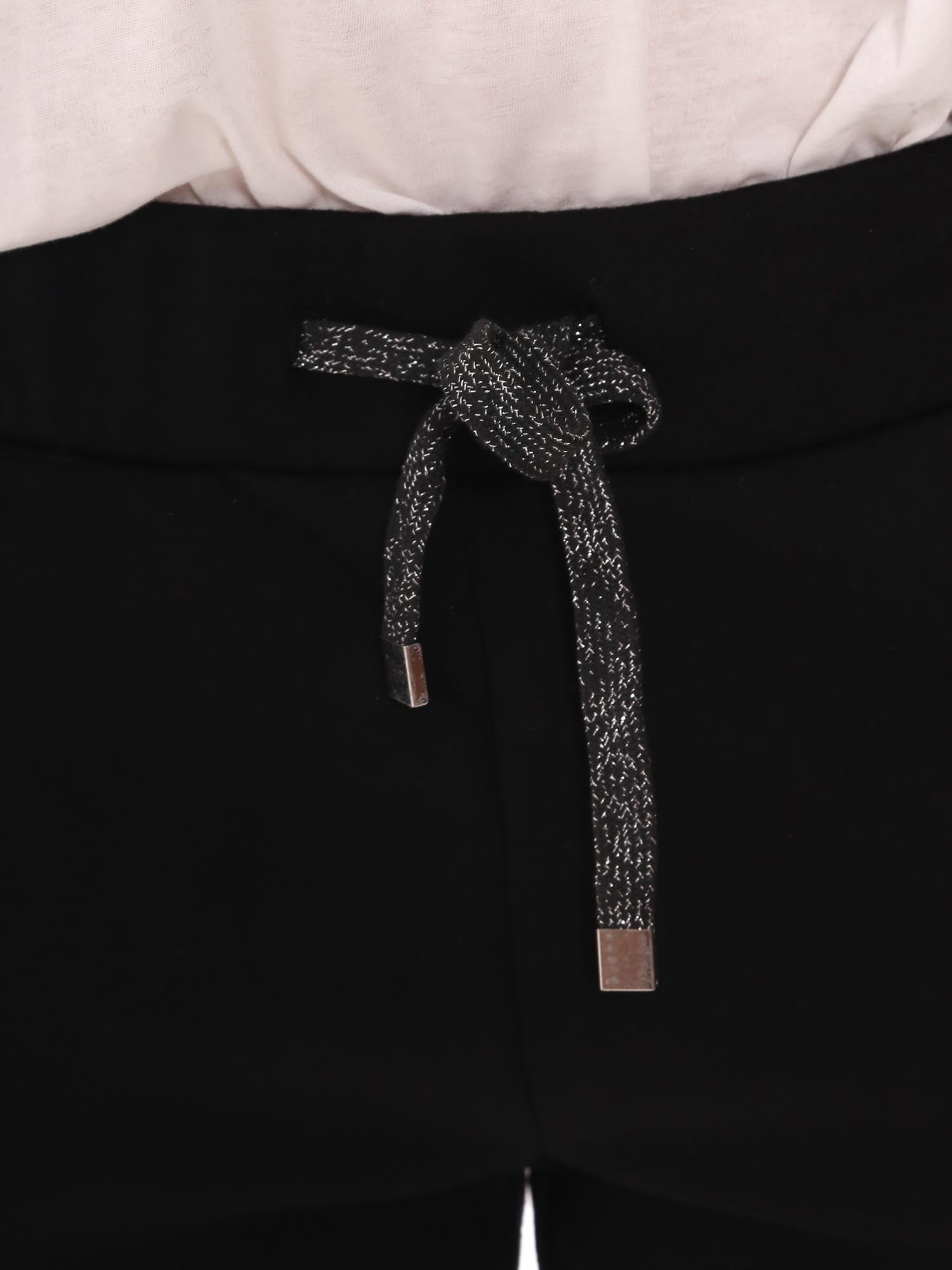 Tute Nero Key Up