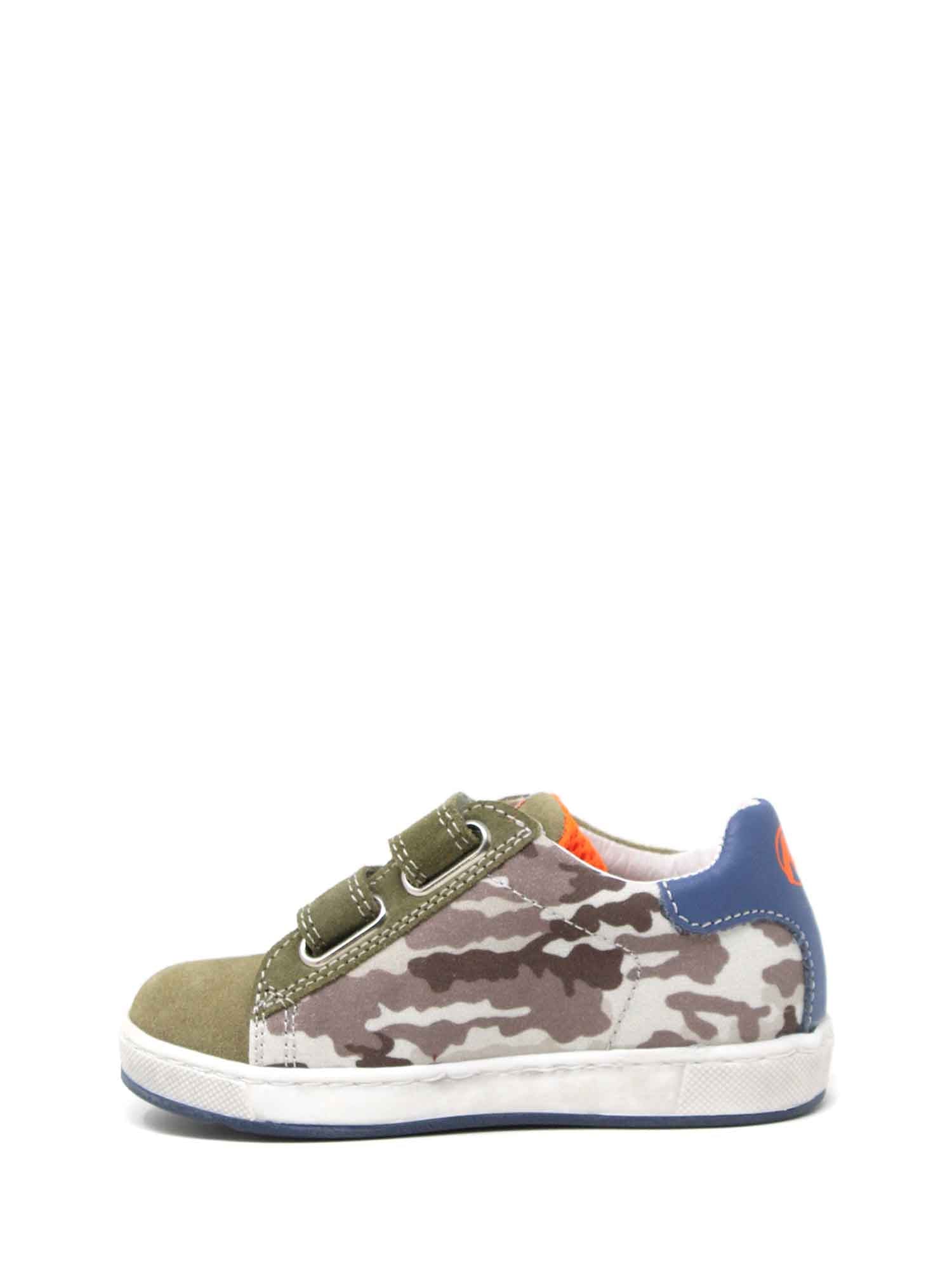 Scarpe con strappi Verde Naturino
