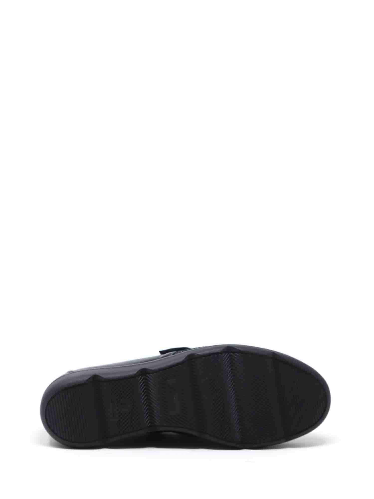 Scarpe con strappi Nero Susimoda