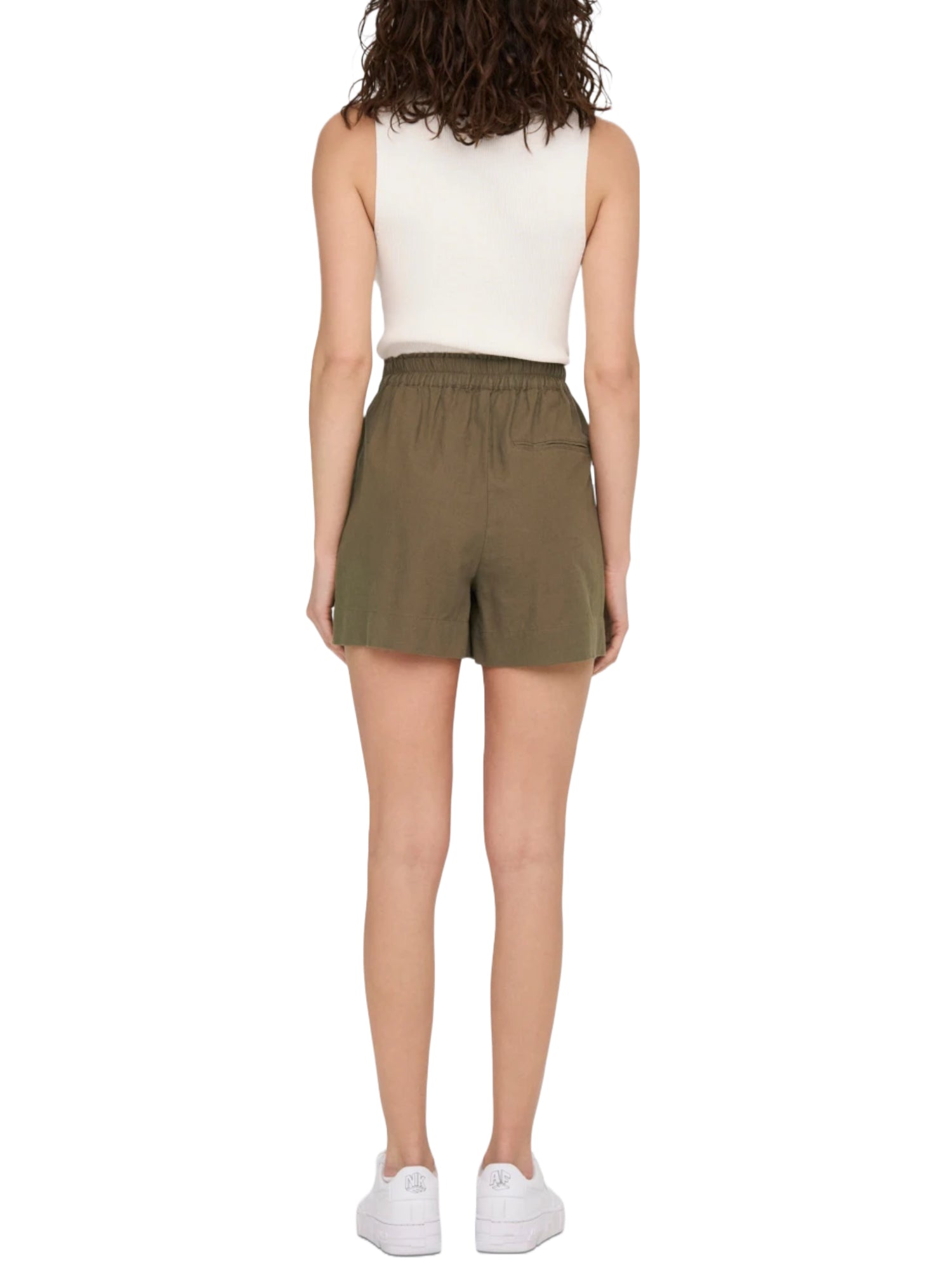 Shorts Marrone Only